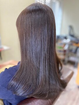 ルシア ヘア(Lucia hair) ピンク系カラーのロング