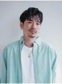 黒髪おしゃれボウズ短髪ソフトモヒカンスキンフェードカット