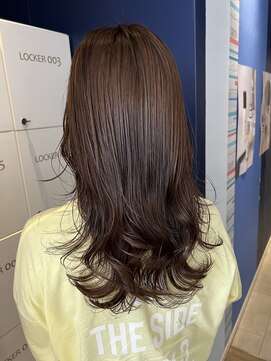 コワファースト 大分(COIFF1RST) 暗めのスモーキーベージュ