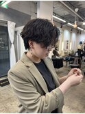 波巻きパーマハンサムショート