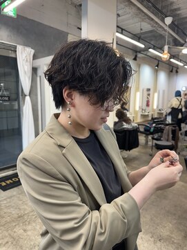 ペイププロドアイコン 博多(Peyp prod ICON) 波巻きパーマハンサムショート