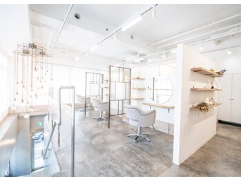 SHEER 新小岩店【シア】