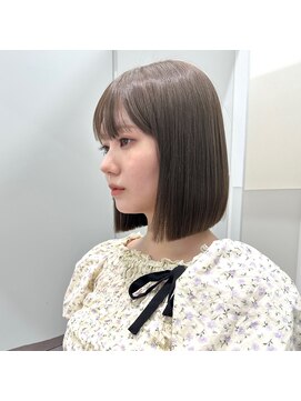 ヴィヴィー 福岡天神店(VIVIE) 柔らかベージュボブ