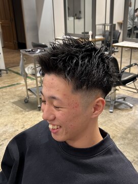 ザデイトウキョウ 表参道 青山(THE DAY TOKYO) 刈り上げショート