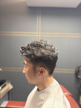 ヤスムラ(YASUMURA) 波巻き、ツイストパーマ