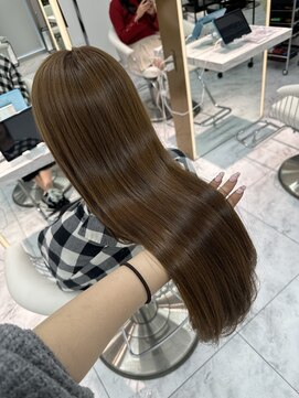 ロンドルピナス 小倉(Lond Lupinus) ミディアムヘア暗めカラー/デザインカラー/フェイスフレーミング