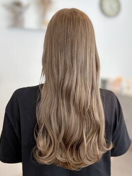 リアンバイアリュール(Lian by Allure) Lian by Allure 本厚木 横山乃愛 ミルクティーベージュ