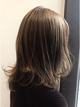 マイティ バイ エイチ(mighty by H) 【mighty】赤み除去カラー×3Dカラー