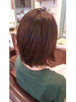 流行りのこなれ女子ミディアムヘア