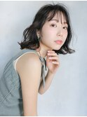 外ハネグレージュボブ_耳かけウェーブパーマ_27249