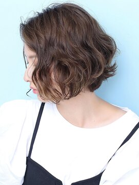 ビュートリアム ギンザ(BEAUTRIUM) 外国人風◇大人のパーマボブ