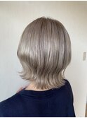 ホワイトベージュ