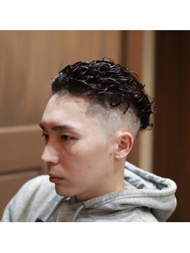 バーバーショップ スバル(BARBERSHOP SUBARU) ＜理容室＞＜バーバー＞宮城リョータ　パーマ　フェード