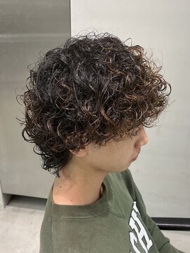 レタッチ バイ フィフス 天神大名(RETOUCH by fifth) プードルパーマ波巻きスパイラルパーマメンズ眉毛シャドウパーマ