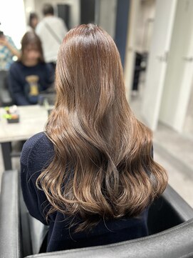 アンダーバーホワイト 南海難波店(_WHITE) ワンカラーで出来るミルクティーブラウン♪