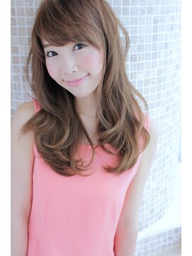 リシェル(RICHEL) くびれヘア　レイヤーカット　ロングウルフ　小顔ヘア