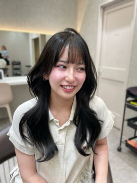 ロンド レア 天神大名店(Lond Le’a) ホワイトブロンド/外ハネボブ/美髪/ワイドバング/ブルーブラック