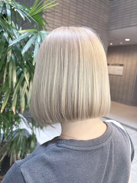 ガーランド(Girland) 【girland】ホワイト ベージュ ミルク韓国風/レイヤーカット