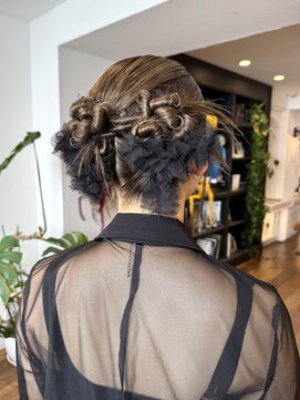 シアン ヘア デザイン(cyan hair design) 【cyan】ねじねじタイトツインアレンジ