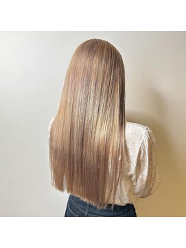 ガーデン ジングウマエ(GARDEN jingumae) ブロンドベージュのトリプルカラー