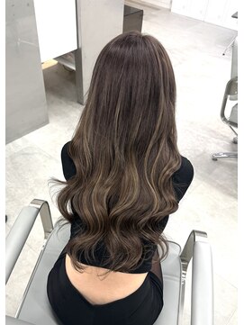 レアル 心斎橋 大阪(REAL) ミルクティーベージュ/ブリーチ/ダブルカラー/ベージュ/心斎橋