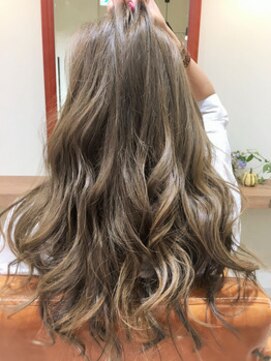 ファルコヘア 練馬店(FALCO hair) 新色フォギーグレージュ　「FALCO練馬駅店」