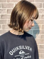 サロンドクロエ(Salon de Chloe)&nbsp;ショートボブ × 切りっぱなしボブ × 12トーンのベージュ色