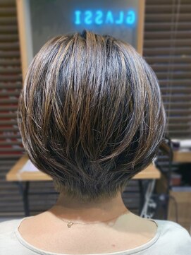 グラッシー センター北店(GLASSI) 【GLASSI】大人かわいい小顔ショート★ハイライト★脱白髪染め