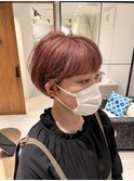 ピンクベージュ