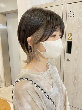 ユーフォリア 銀座(Euphoria) ウルフ/ウルフカット/ミニウルフ/インナーカラー担当岩崎