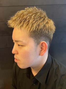 ディスイズバーバーセカンド(THIS IS BARBER 2nd) ツイストパーマ　ブリーチ