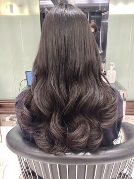 アミー 銀座(Ammy) #コテ巻き風パーマ #パーマロング#韓国風パーマ#デジタルパーマ