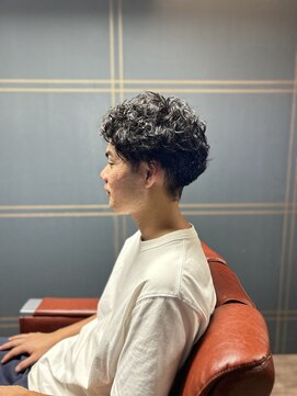 ヤスムラ(YASUMURA) 広がる髪も安心。ふんわりパーマ