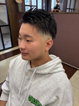 ヘアースペースブルーム ヒーロー 園田店(HAIR SPACE BLOOM hero) メンズフェードカット