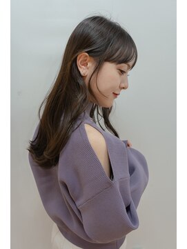 リジェール 金山店 ぱっつん前髪×顔周りレイヤーカット