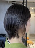 レディースミディアムボブレイヤーインナーカラーベージュカラー