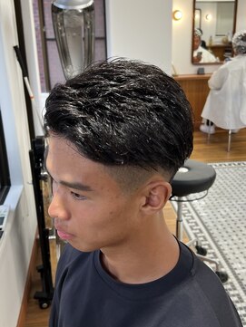 ザデイトウキョウ 表参道 青山(THE DAY TOKYO) ツーブロショート/メンズカット/大人メンズ/毛流れ