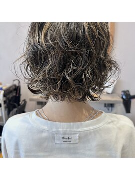 クルニエ(crenier) ＠ハイライト/ボブパーマ