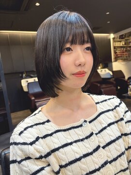 バッサリレイヤーボブ