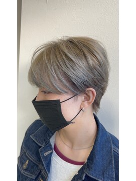 ビビグランジュテ(BiBi) 高知　南国市　BiBi glandjete ハイトーンショート