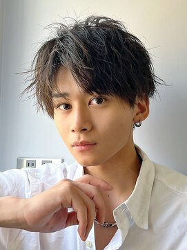 アイビーズ(IVYS) ツイストスパイラルセンターパートフェザールーズショート