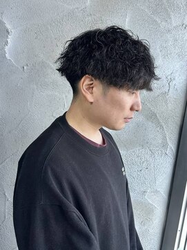 ニアウ 高崎店(Niau) MEN’S HAIR/シャドウパーマ/刈り上げセンターパート/群馬高崎