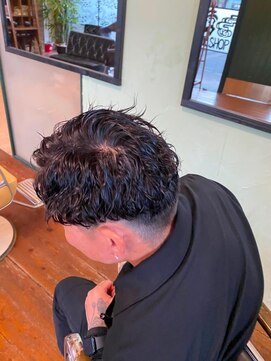 剪 スパイラルパーマ