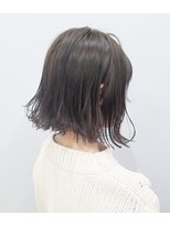 エイム ヘアメイク 横川店(eim HAIR MAKE) 切りっぱなしボブ × ランダム巻き