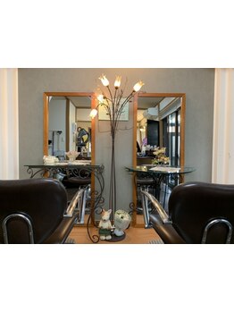 ［カラー+トリートメント\3,630～］通いやすいお手頃価格が◎経験豊富なスタイリストが必ず担当致します☆