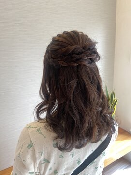 アカラ ヘアー akala hair ハーフアップ