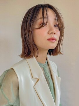 ニモ(NIMO.) 外ハネボブくびれボブ色素薄めカラー