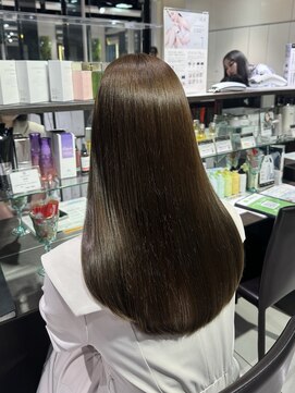 フォルテ 表参道店(FORTE) オリーブベージュ/髪質改善/縮毛矯正/銀座