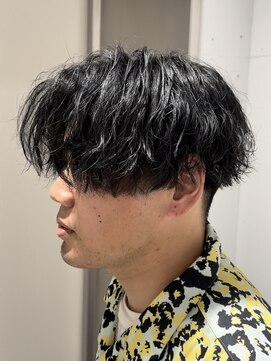 リップス 栄(LIPPS) 縦落ち緩めセンターパート