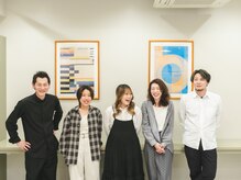 ヘアーアンドメイクアップ バウ(Hair&Make up BAU)の雰囲気（笑顔でお待ちしています。ぜひご来店下さい！）
